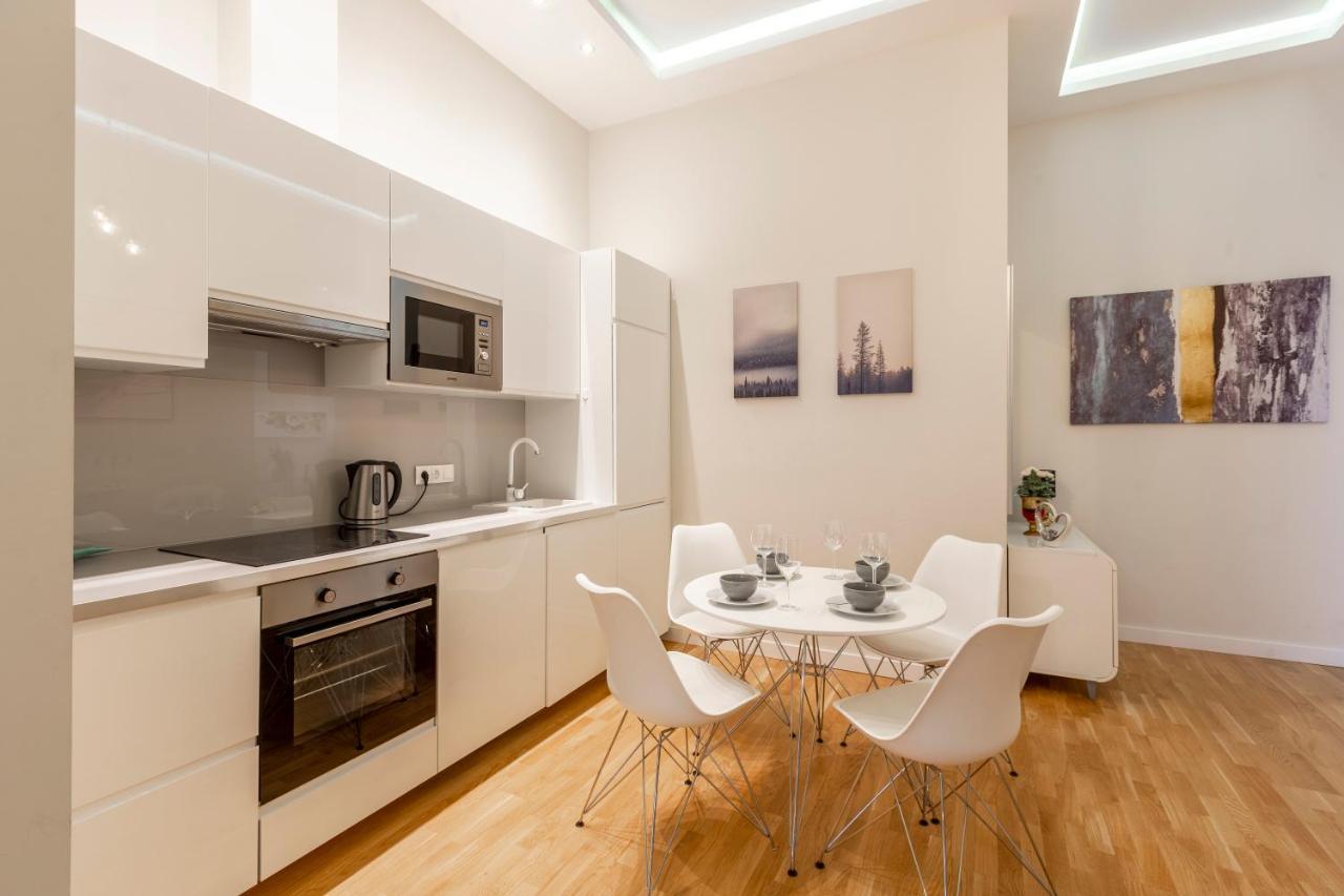 Luxury Quentin Apartment 3 Bedrm, 2 Bathrm Budapest Exterior foto