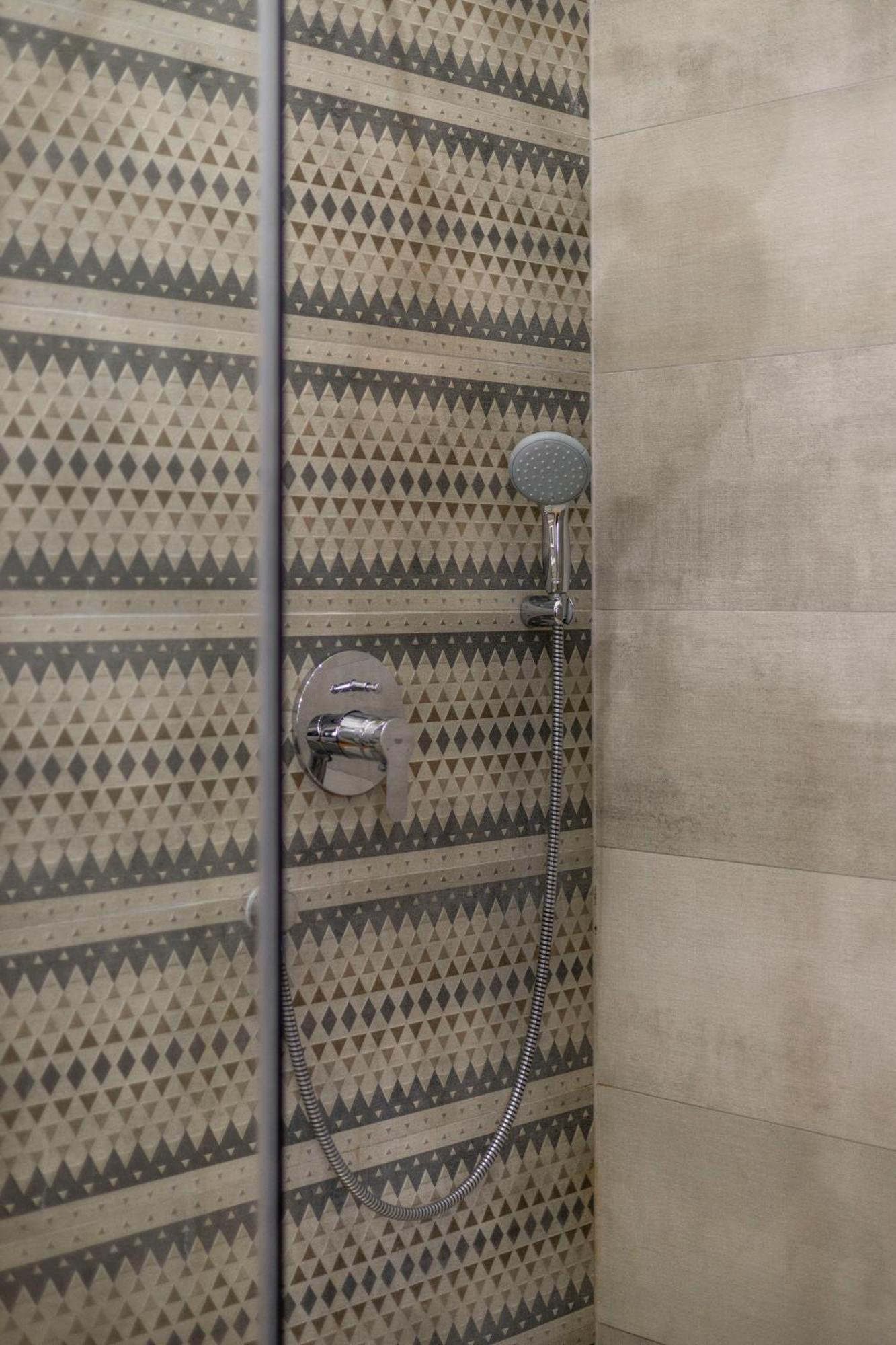 Luxury Quentin Apartment 3 Bedrm, 2 Bathrm Budapest Exterior foto