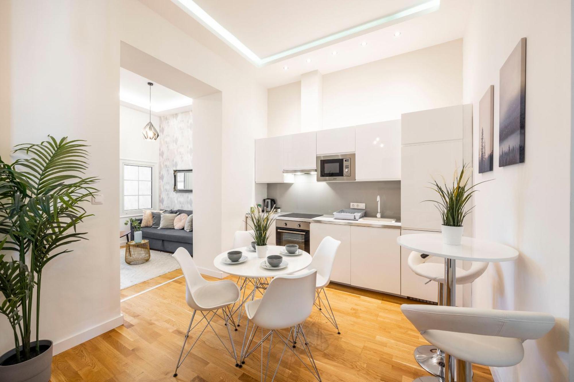 Luxury Quentin Apartment 3 Bedrm, 2 Bathrm Budapest Exterior foto