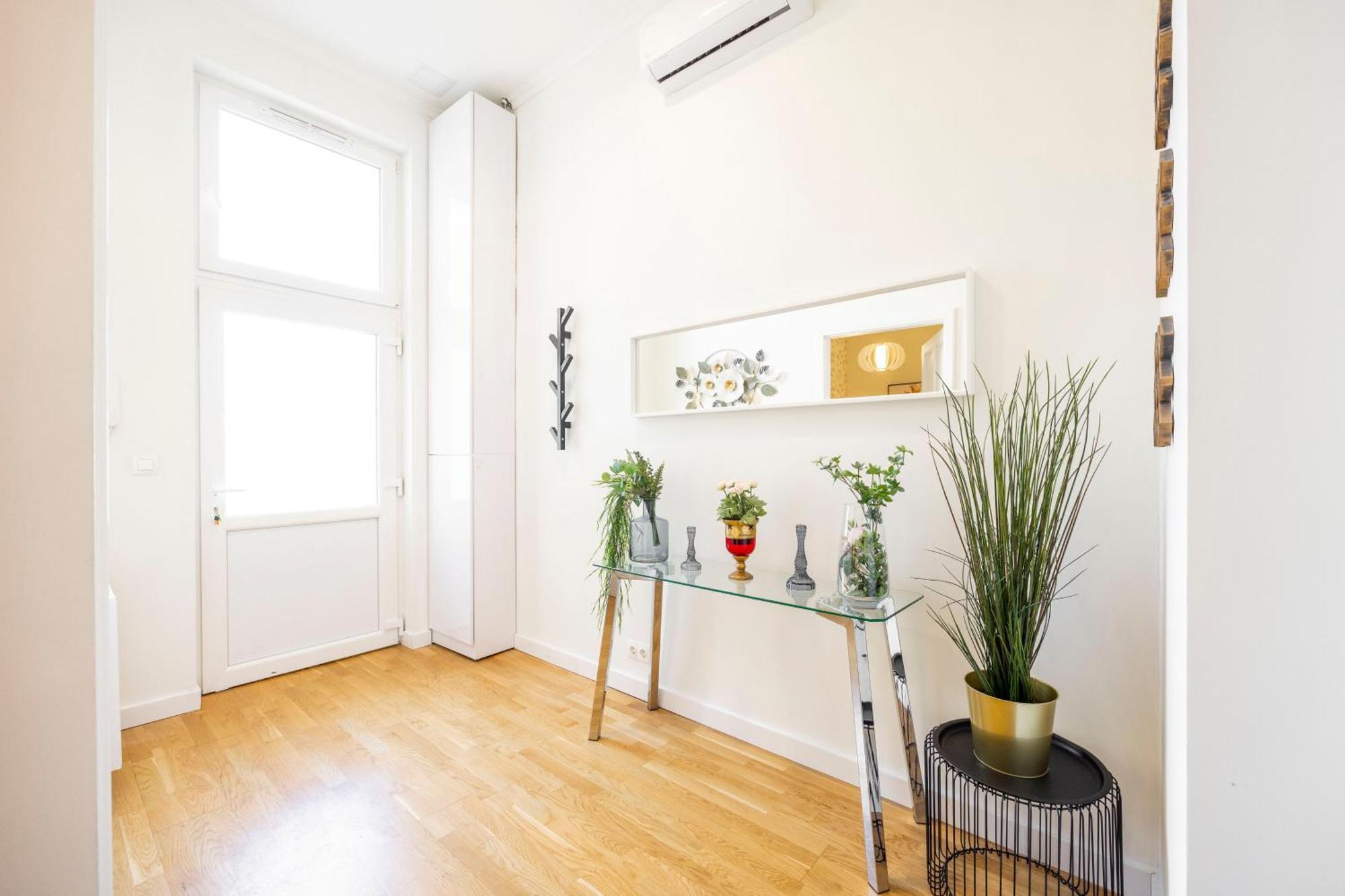 Luxury Quentin Apartment 3 Bedrm, 2 Bathrm Budapest Exterior foto